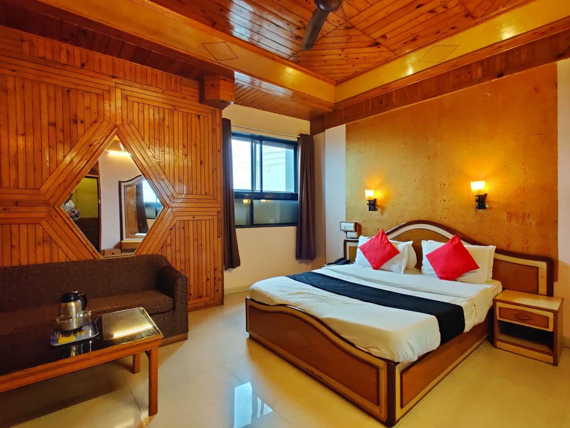Hotel Pratap Heritage マハバレシュワール エクステリア 写真
