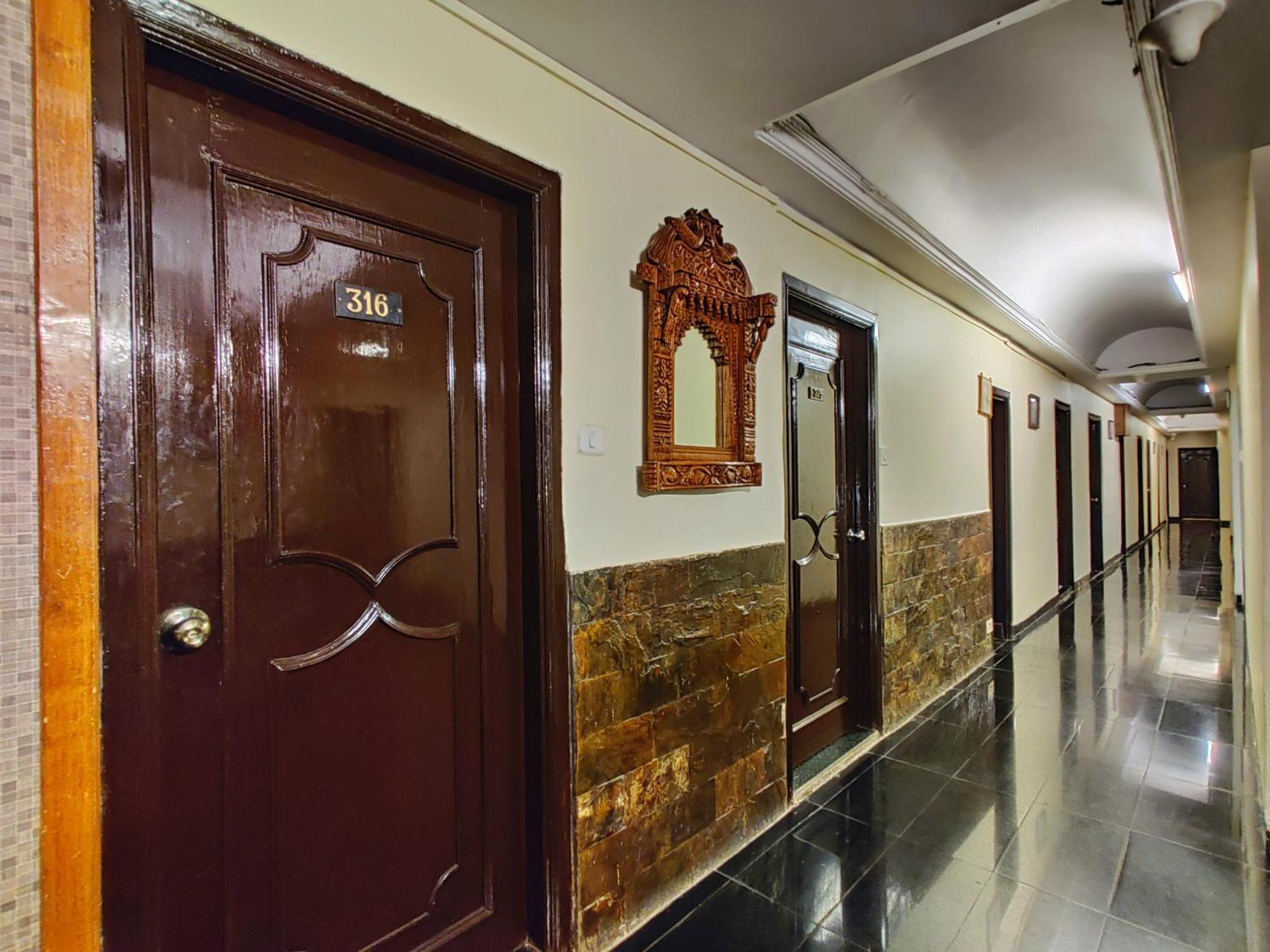 Hotel Pratap Heritage マハバレシュワール エクステリア 写真
